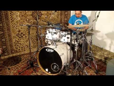 Funk groove with drums [John TheKelly]