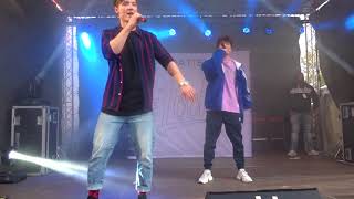 Die Lochis  Nice dass du dabei bist Selfietour Berlin