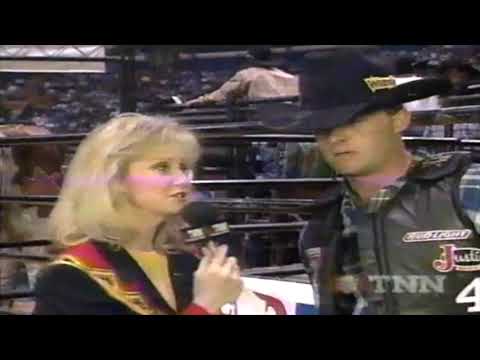 Owen Washburn vs Witch Doctor - 98 PBR St. Louis (91 pts)