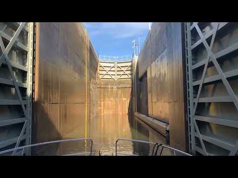 M/Y Liberty - Boating on Lake Päijänne and Kymijoki (Finland)