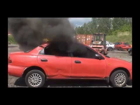 Landskrona släcker bil med handbrandsläckare