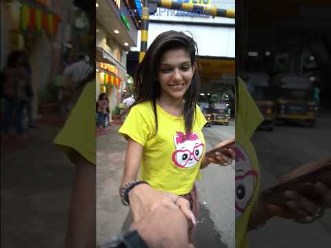 Always excited to see such smiles 😊😊😍😍. #munish.photoholic #freechocolate #smile