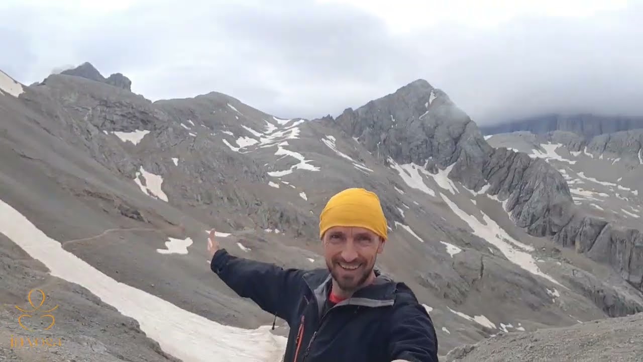 Yoga e trekking & Yoga in connessione.