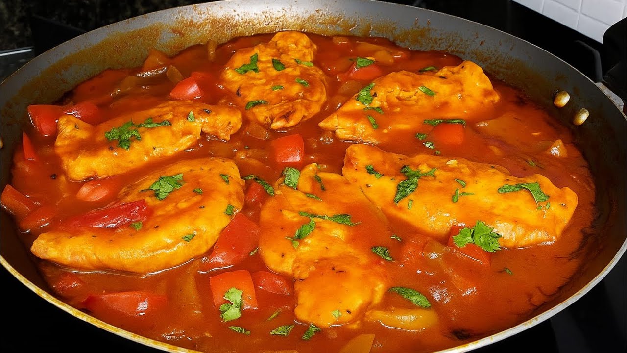 Watch Now Como fazer filé de frango ao molho de tomate | Receita de filé de frango Como fazer filé de frango ao molho de tomate | Receita de filé de frango