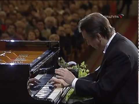 Pletnev plays Chopin Preludes Nos.7-13