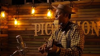 Pumphouse (S02E04) Dom Flemons - Charmin' Betsy @Pickathon 2015