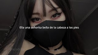 Download lagu Ella una señorita bella 💖 de la cabeza a los pies // Maluma, GIMS  - Hola Señorita (Letra   Lyrics) mp3