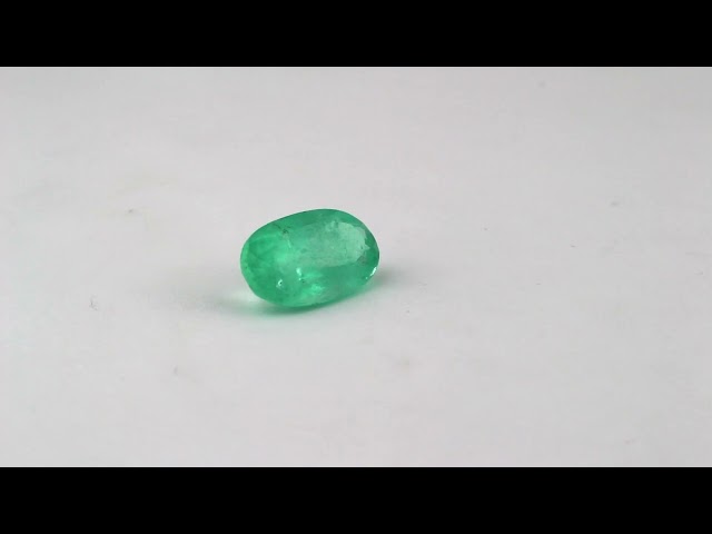 1345220 Colombian Emerald Oval cut 13.05 ct IGI cert
