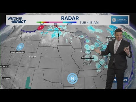 More snow showers will swing through Indiana New Year's Eve with light accumulation possible