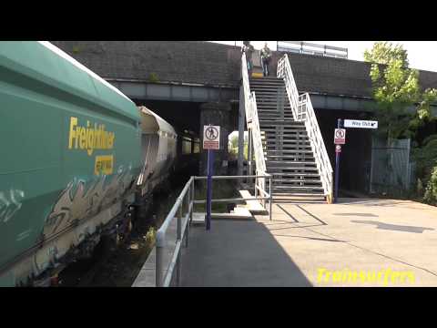Freightliner Class 66 No. 66605 on 6H81 Guide Bridge - Tunstead Sdgs @ Denton Stn on 11.09.15 - HD