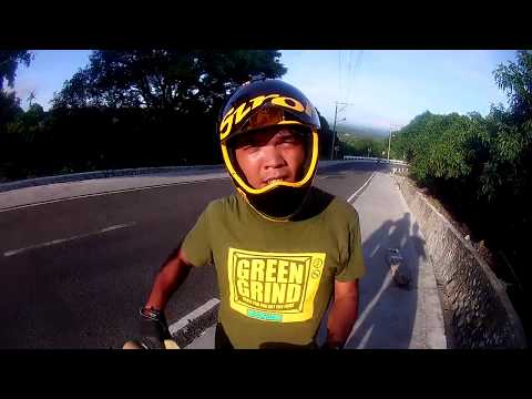 Sirok AR trying Luak for the first time! Parental guidance is advised!