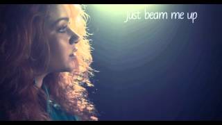 Bertrie Wierenga, Beam me up (Pink) lyric video