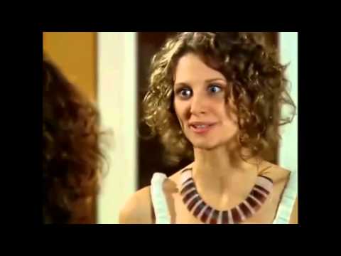 TEMPOS MODERNOS - Hélia e Maureen saem no tapa (Versão Vale a Pena Ver de Novo)