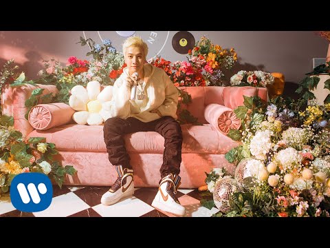 Thích hay là yêu - Lou Hoàng