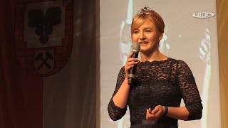 Televīzijas reportāža par Burgenlandes apgabala apgabala administratora Geca Ulriha 17. Jaungada pieņemšanu ar ievērojamu viesu sarakstu, tostarp Zigmāru Gabrielu un tādus biznesa milžus kā Zighards Burggrafs no Burggraf-Metallbau.
