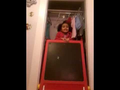 My baby causin hurt her self