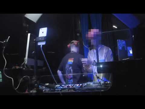 Mejdan v baru s hudební produkcí rozpustili strážníci