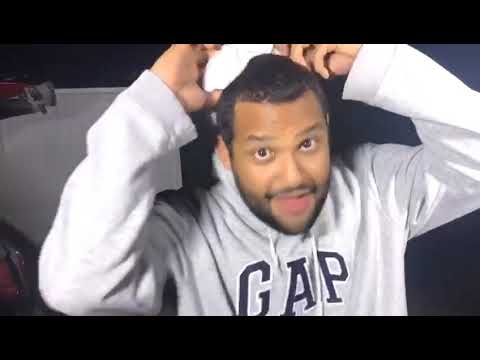 Tio Walle fazendo o desafio (Kiki Challenge)