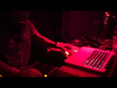 Hard Rock Sofa & St. Brothers - Blow Up (Live Pacha NYC)