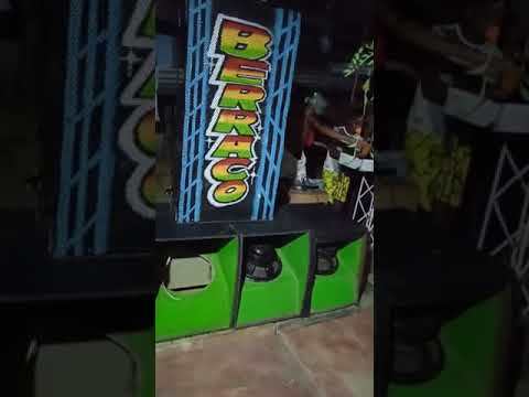 Berraco Enconcierto Con Dj Pancho Y Gustavo Sampler