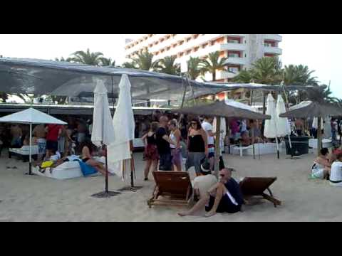 MARCELLA WORLD fiesta en playa 3