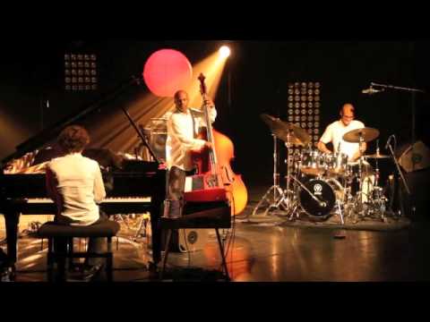 Pierre Bauzerand New Trio