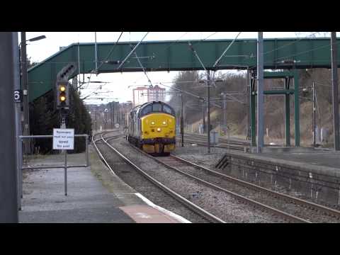 DRS 37405 + 37667 6M56 Berkeley Flask