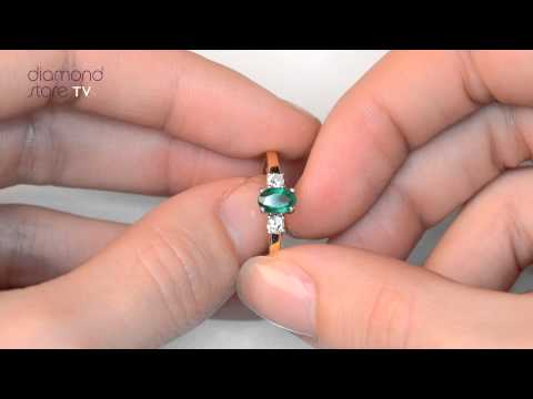 N4314 - EMERALD 6 X 4MM AND DIAMOND 18K GOLD RING