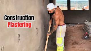 Construction & Plastering Expert Worker
