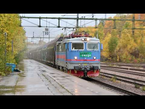 Höst på den Svenska Järnvägen del 25 - Tåg i Skinnskatteberg (under stormen Kirk)