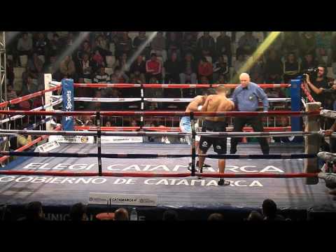 Miguel Barrionuevo vs. Víctor  Velázquez, round 3