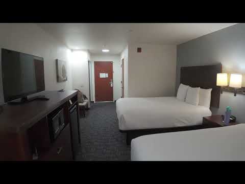 Best Western Plus Villa Del Lago Inn, Patterson [Queen] (626)