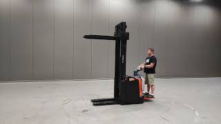 Venta de Toyota SPE 140L apilador - Imagen 4 | Machineryline BO Toyota SPE 140L apilador | Imagen 4 - Machineryline