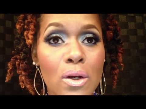 What's In My Makeup Bag 20 April 2012