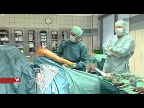 Flüssigkeitsbehandlung in einer Sprunggelenks Wirkung der Blockade auf dem Schultergelenk