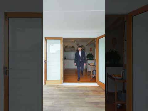 Open gallery