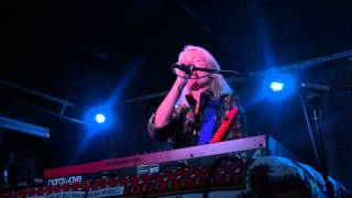 Olga Bell - Junior at Mercury Lounge CMJ, NYC 10/21/14