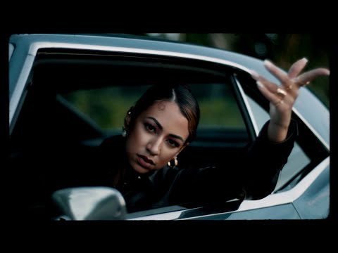 La Cassandra - Ayer Lloré Por Ti (Official Music Video)