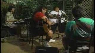 Bruddah Iz - Henehene Kou ' Aka