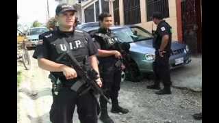 preview picture of video 'TicoVisión: Fuerte operativo policial para liberar Limón'