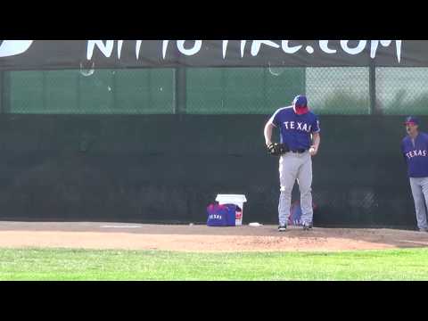 Bullpen video of the Rangers Matt Harrison