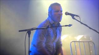 M-Clan - "Las calles están ardiendo" [HD] (Madrid 01-04-2016)