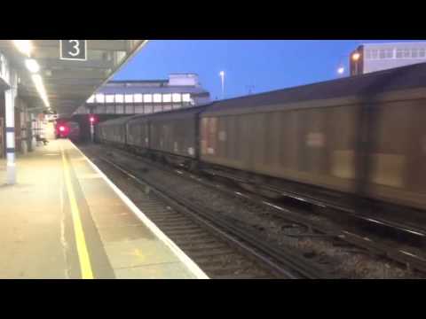 DB Schenker 92031 Hauls Euro Cargo Rail 66195 Through Tonbridge Working 6D71 4/6/13