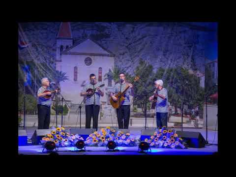 klapa Marineta: Tvoje tilo mene lići