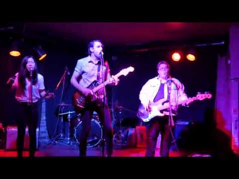 Mona Lisa - Paper Shakers (Live at The Red Dog)