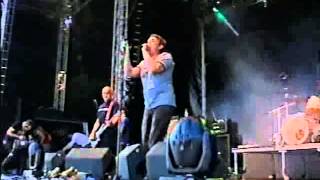 Inspiral Carpets - She Comes in the Fall at T in the Park 2003