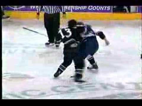 Mike Brown vs Hans Benson