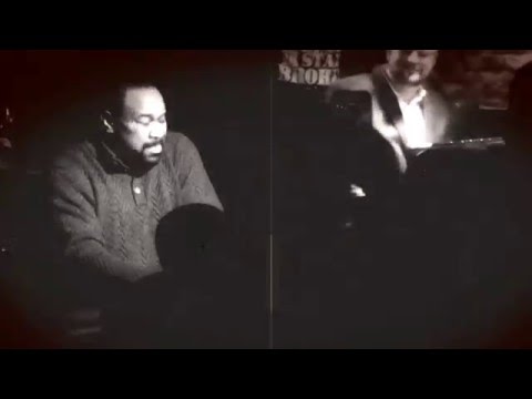 SHEDRICK MITCHELL KILLING HIS ORGAN SOLO @ THE VU 11/08/2015