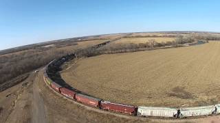 preview picture of video 'BNSF Train at Ashalnd, Nebraska with Quadcopter {HD}'