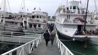 preview picture of video '2014.02.19 Going aboard the Cruise Ship at Halong Bay, Vietnam'